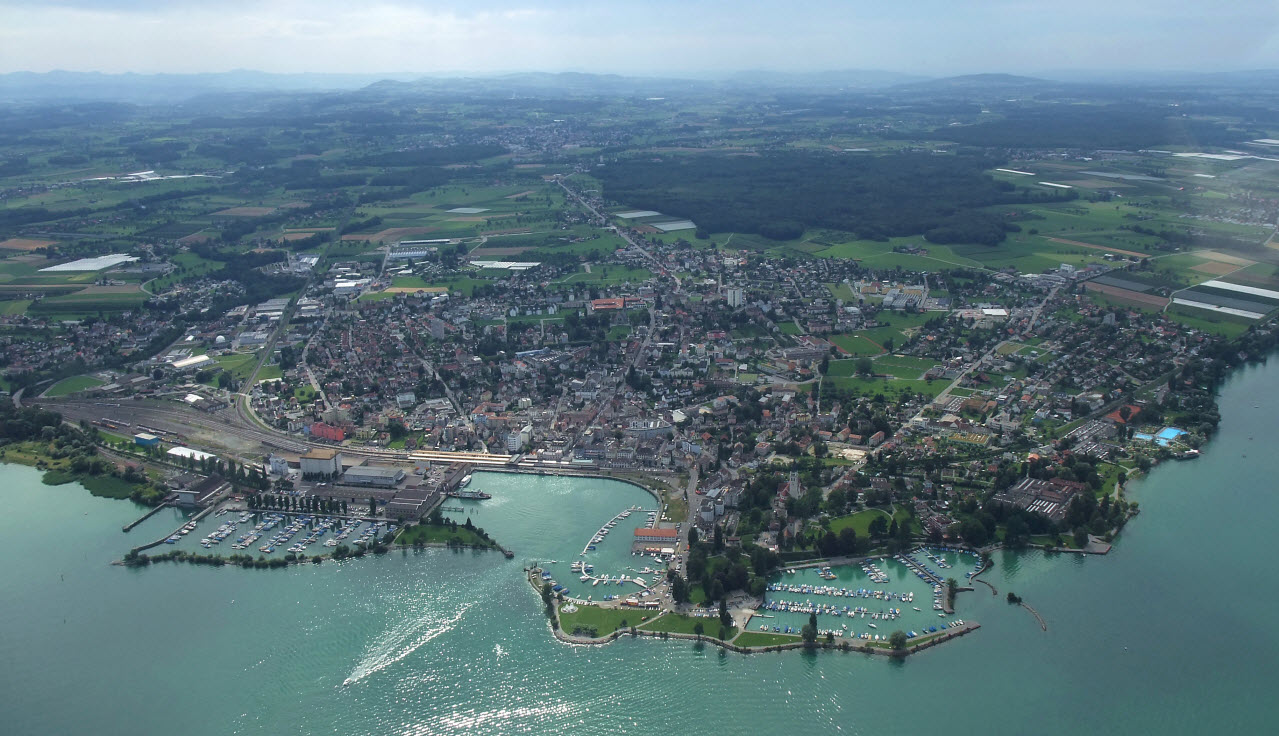 Blick auf Romanshorn aus der Luft